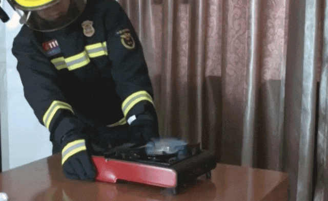 同样是用卡式炉,为什么有人用会爆炸? 同样是用卡式炉,为什么有人用会爆炸?