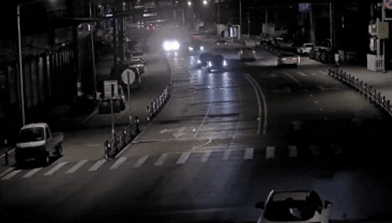 深夜斗气追逐穿插别车,危险驾驶罪,双双被判刑! 深夜斗气追逐穿插别车,危险驾驶罪,双双被判刑!