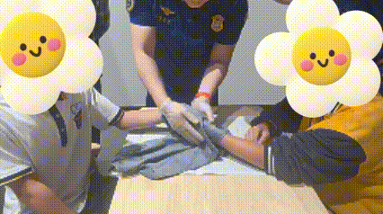 被502胶水强行绑定“CP”，消防员助力少年们“分手”
