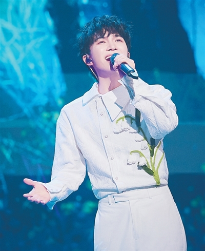 “我是幸运的普通人”——对话青年歌手周深