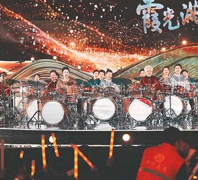 展现银发生活新风尚