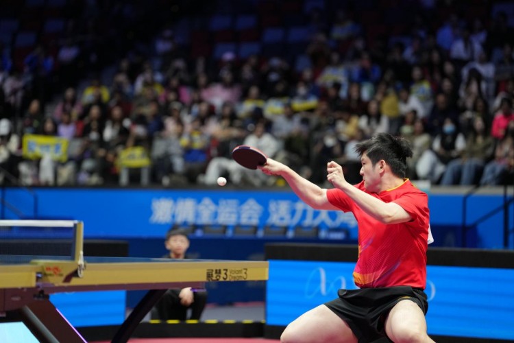 十五运会丨樊振东男单夺冠:卫冕之后,步履不停 十五运会丨樊振东男单夺冠:卫冕之后,步履不停
