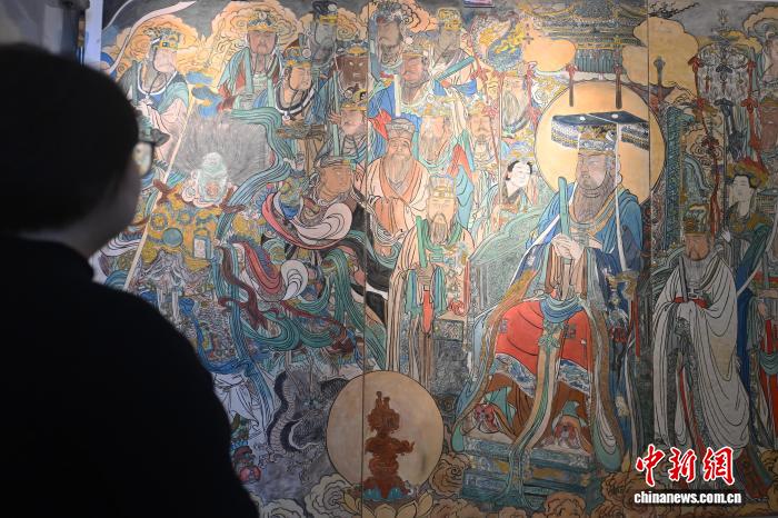 甘肃高校育“文物医生”