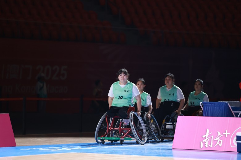 轮椅上的“奔跑者”尚婷：非常享受在赛场上风拂过的感觉