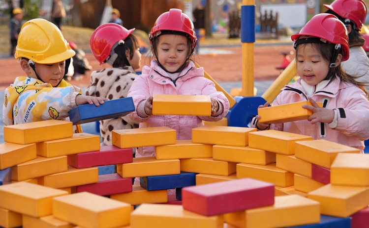 江苏海安:建构游戏乐趣多 江苏海安:建构游戏乐趣多