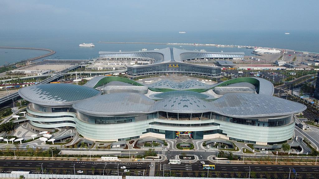 时政微观察丨潮起海之南,奋楫再扬帆