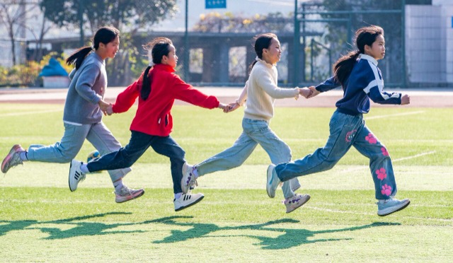 贵州从江：体育课 动起来