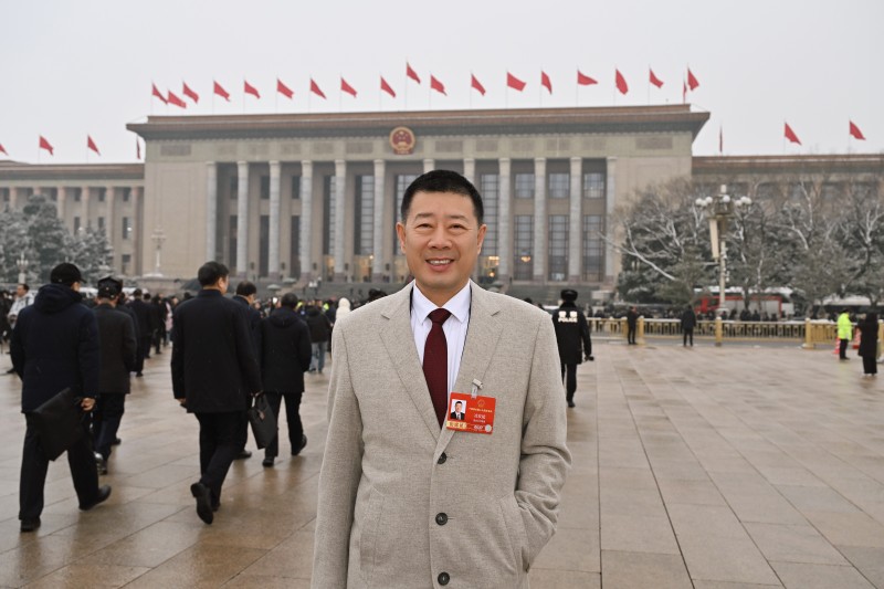 全国人大代表、中国飞鹤董事长冷友斌:自主创新提升优质蛋白供给,守护国人全龄营养健康