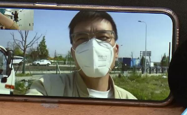 上海一小伙回家途中遇封控，滞留车内近20天，不知米饭何味，如何度日？