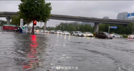 河南迎雷暴大风大暴雨