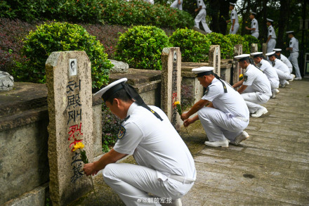 缅怀先烈！官兵开展烈士纪念日活动