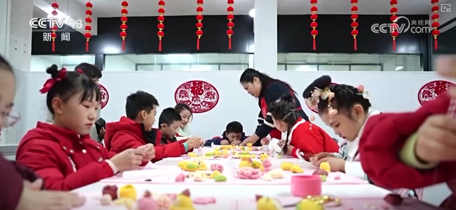 非遗花馍新“馍”样 “蒸”出新年新气象