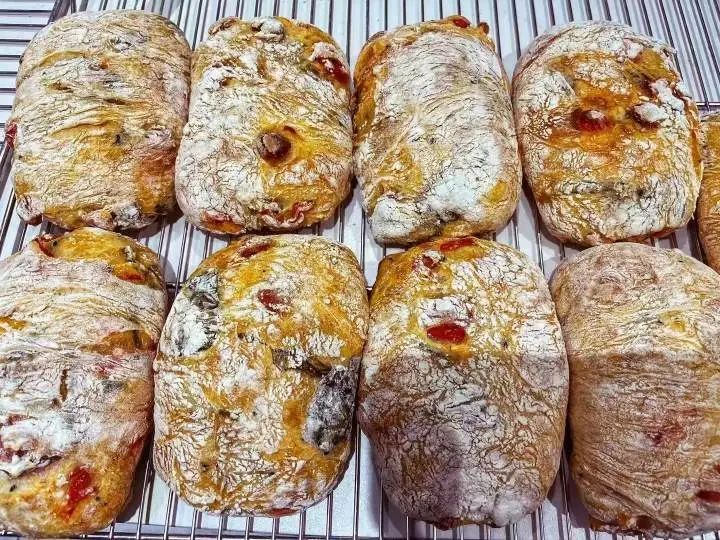 11万点赞、8千多条留言!1条评论救活一家店,有人驱车80公里来光顾 11万点赞、8千多条留言!1条评论救活一家店,有人驱车80公里来光顾