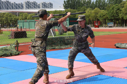 过关斩将！直击武警警士选晋考核现场