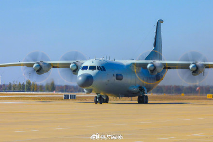 酷！海军航空兵预警指挥训练大片来了