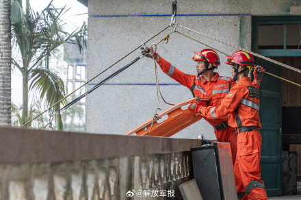 组图！直击武警工兵分队演练现场