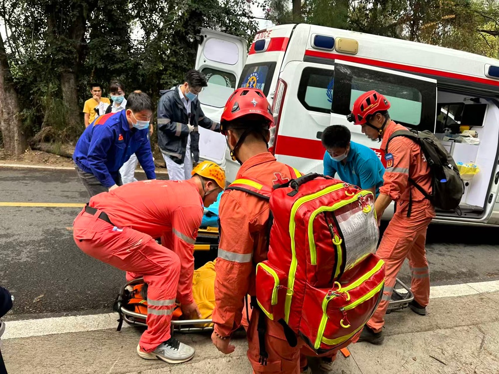 厦门洞房谷突发!情况紧急! 厦门洞房谷突发!情况紧急!