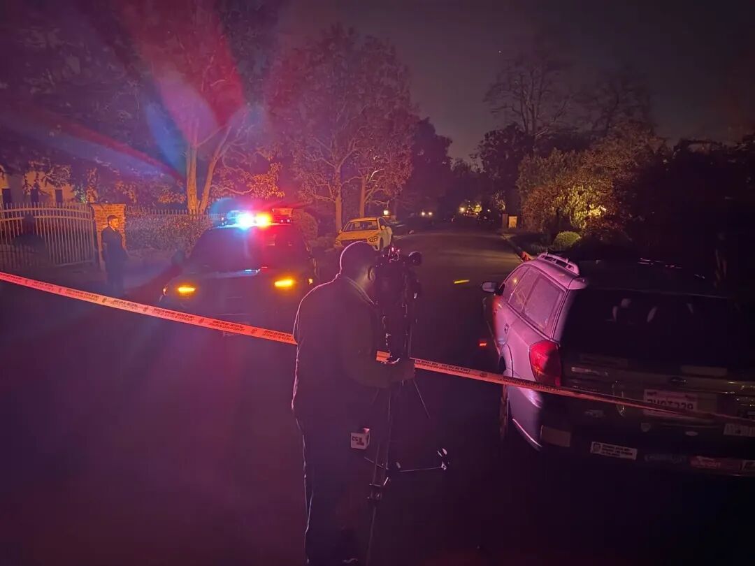 知名导演,在家中被杀害 知名导演,在家中被杀害