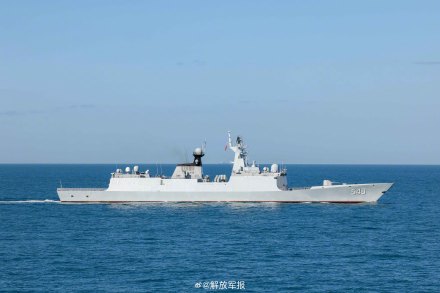 编队出击,火热练兵! 编队出击,火热练兵!