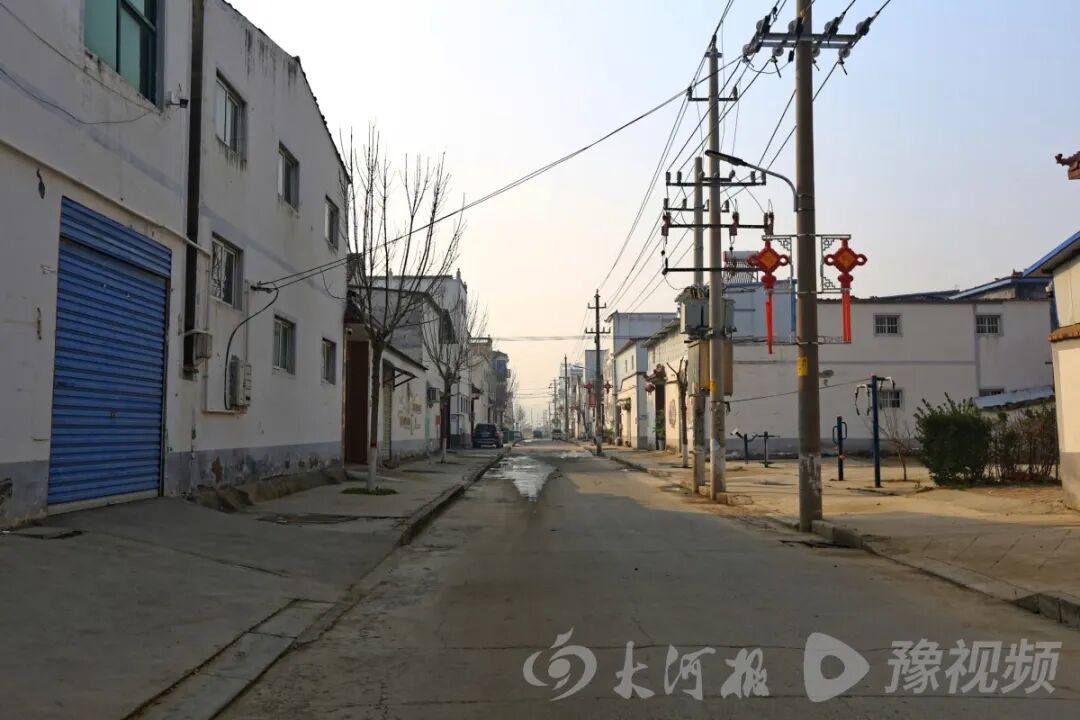 河南籍外卖小哥杭州勇擒嫌犯,老家父母:儿子是健身达人,这事儿干得漂亮! 河南籍外卖小哥杭州勇擒嫌犯,老家父母:儿子是健身达人,这事儿干得漂亮!