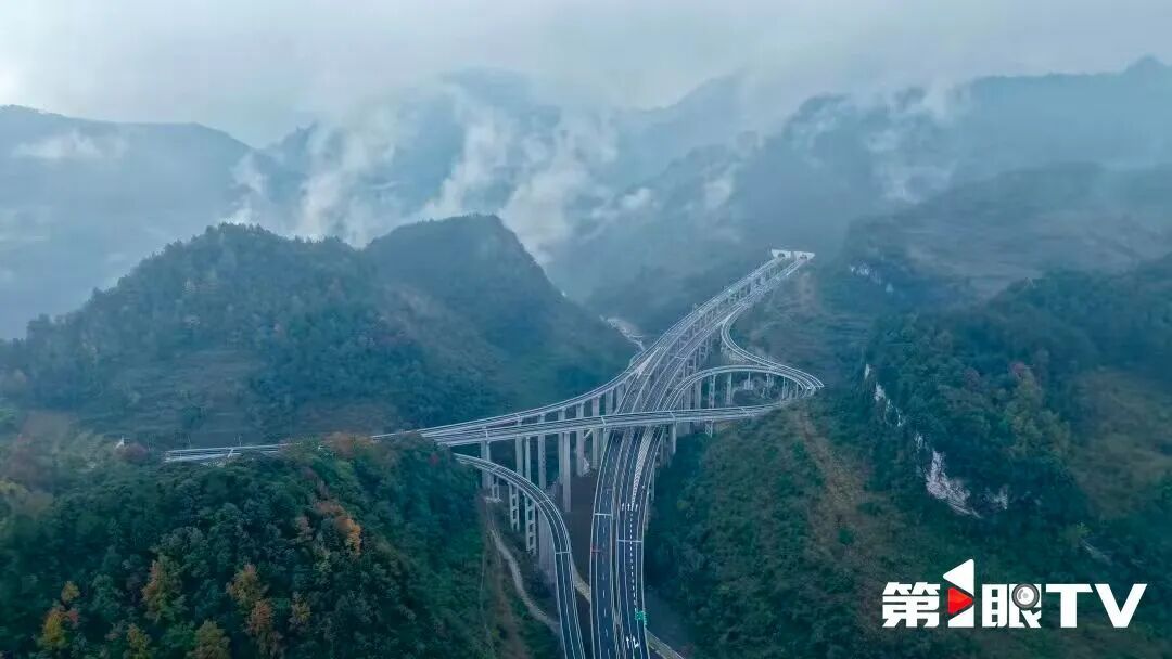 渝湘复线高速明日10时全线通车,重庆中心城区到酉阳缩短约60分钟 渝湘复线高速明日10时全线通车,重庆中心城区到酉阳缩短约60分钟