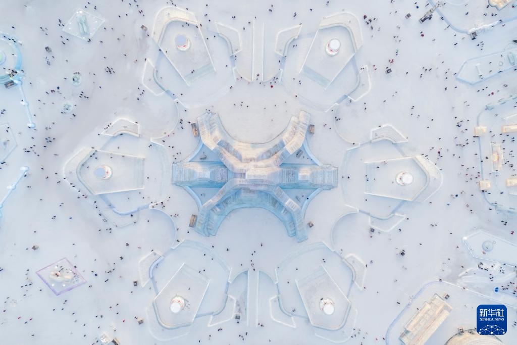 最大规模的哈尔滨冰雪大世界开园 最大规模的哈尔滨冰雪大世界开园