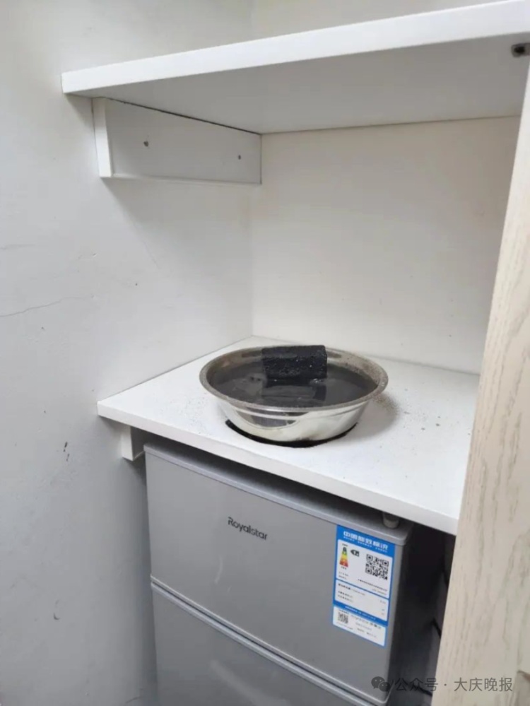 万分危急!警方“智救”19岁轻生男子 万分危急!警方“智救”19岁轻生男子