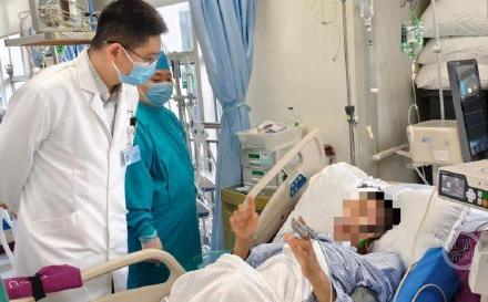 男子反复发烧命悬一线 肺中竟惊现活虫 男子反复发烧命悬一线 肺中竟惊现活虫