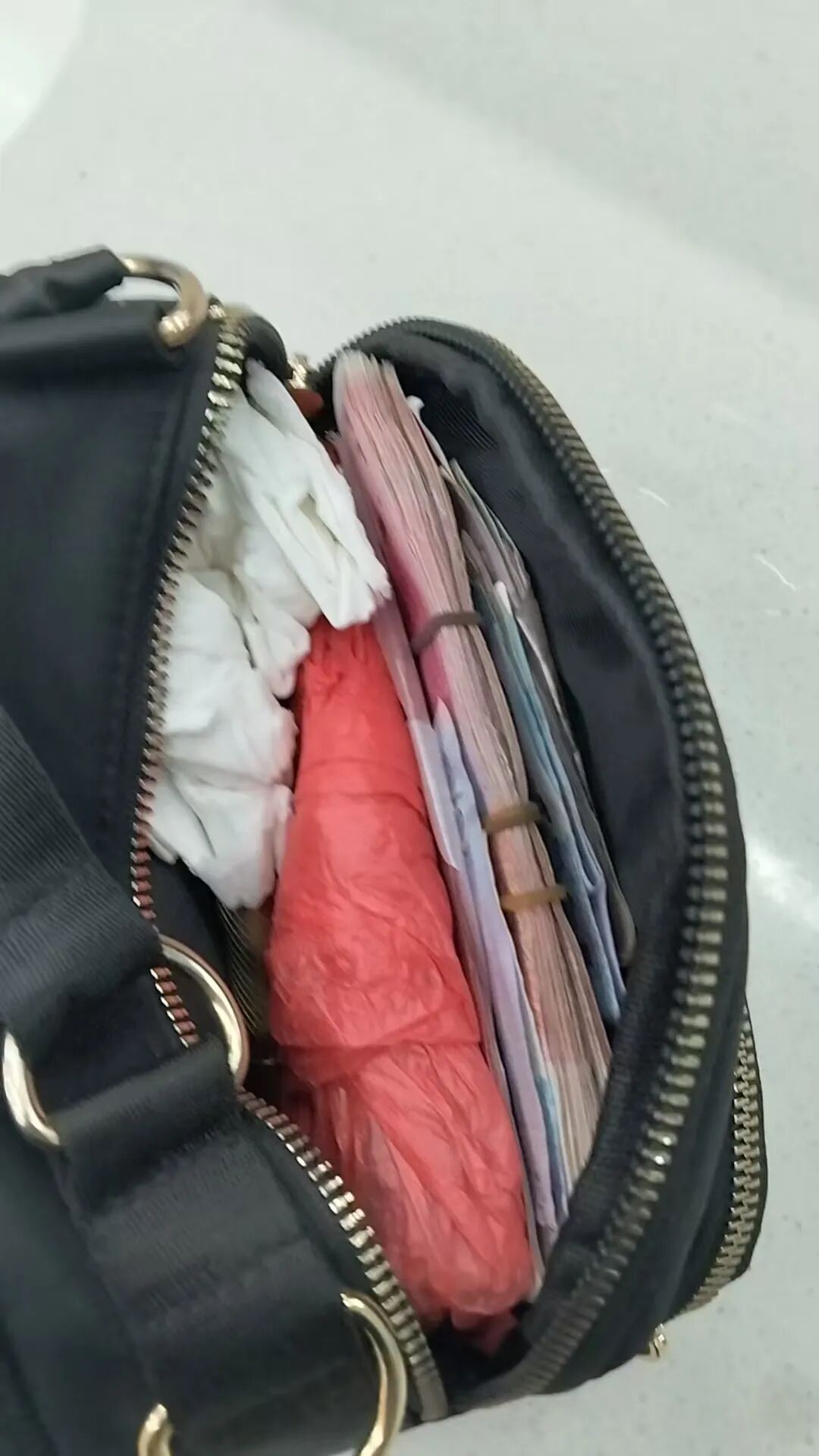 凌晨,50万元找到了…… 凌晨,50万元找到了……