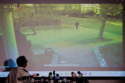 布朗大学枪击案第五日 枪手仍在逃 布朗大学枪击案第五日 枪手仍在逃