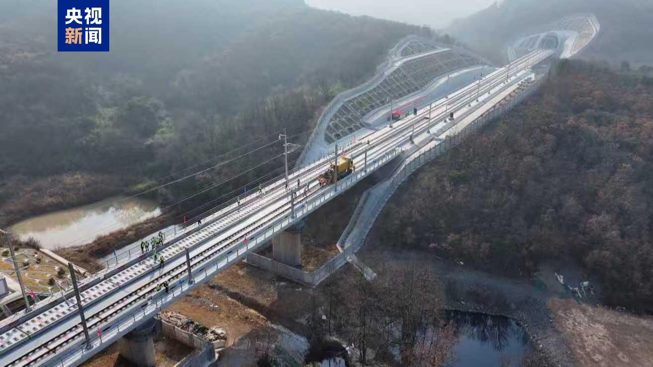 进度条刷新!江西昌九高铁开始全线铺轨 进度条刷新!江西昌九高铁开始全线铺轨