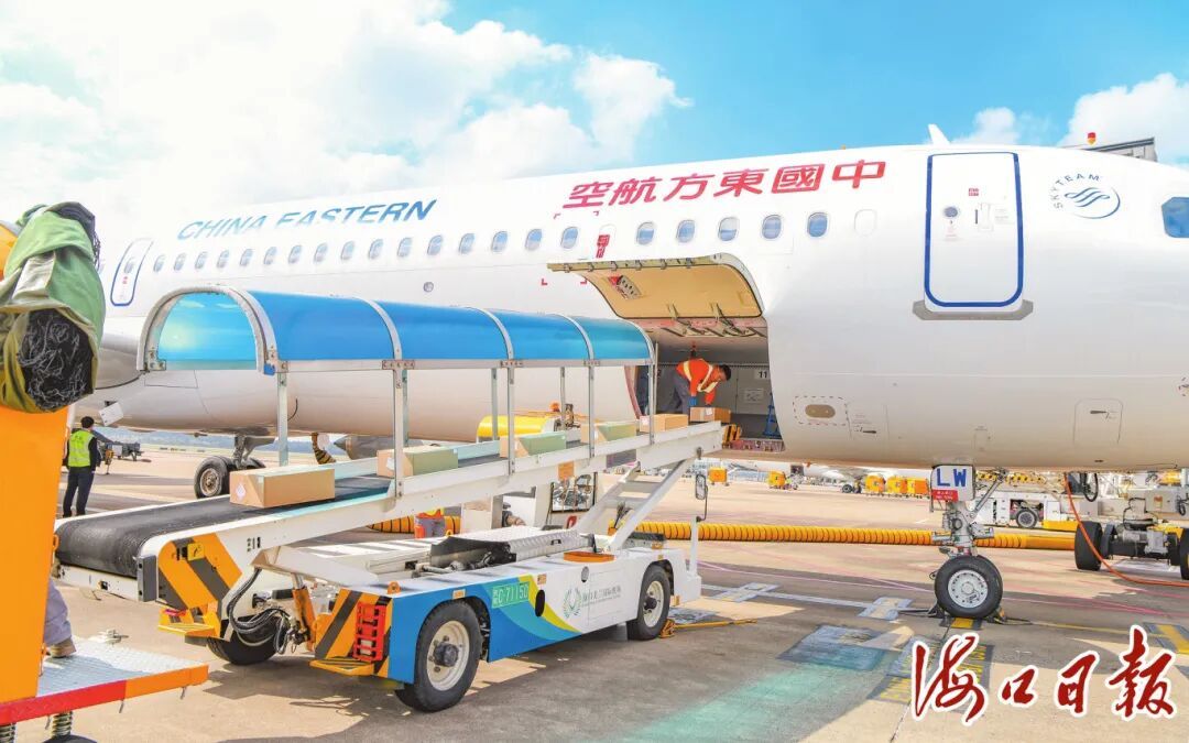 海南自贸港封关首日进口“零关税”货物货值3.6亿元 海南自贸港封关首日进口“零关税”货物货值3.6亿元