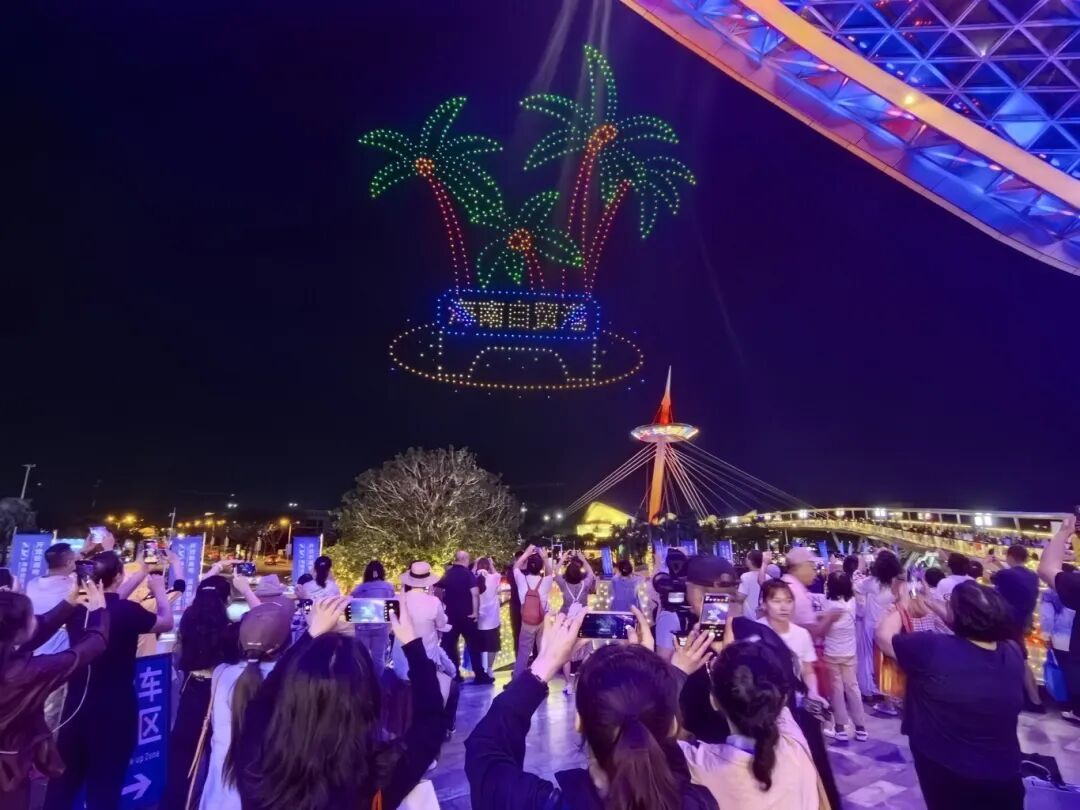 封关首日!三亚免税销售额1.18亿元 封关首日!三亚免税销售额1.18亿元