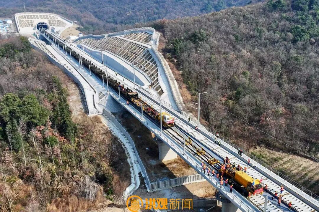 昌九高铁开始全线铺轨! 昌九高铁开始全线铺轨!