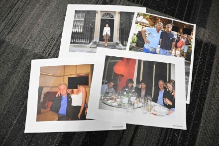 外媒：美司法部删节爱泼斯坦案文件令受害者愤怒