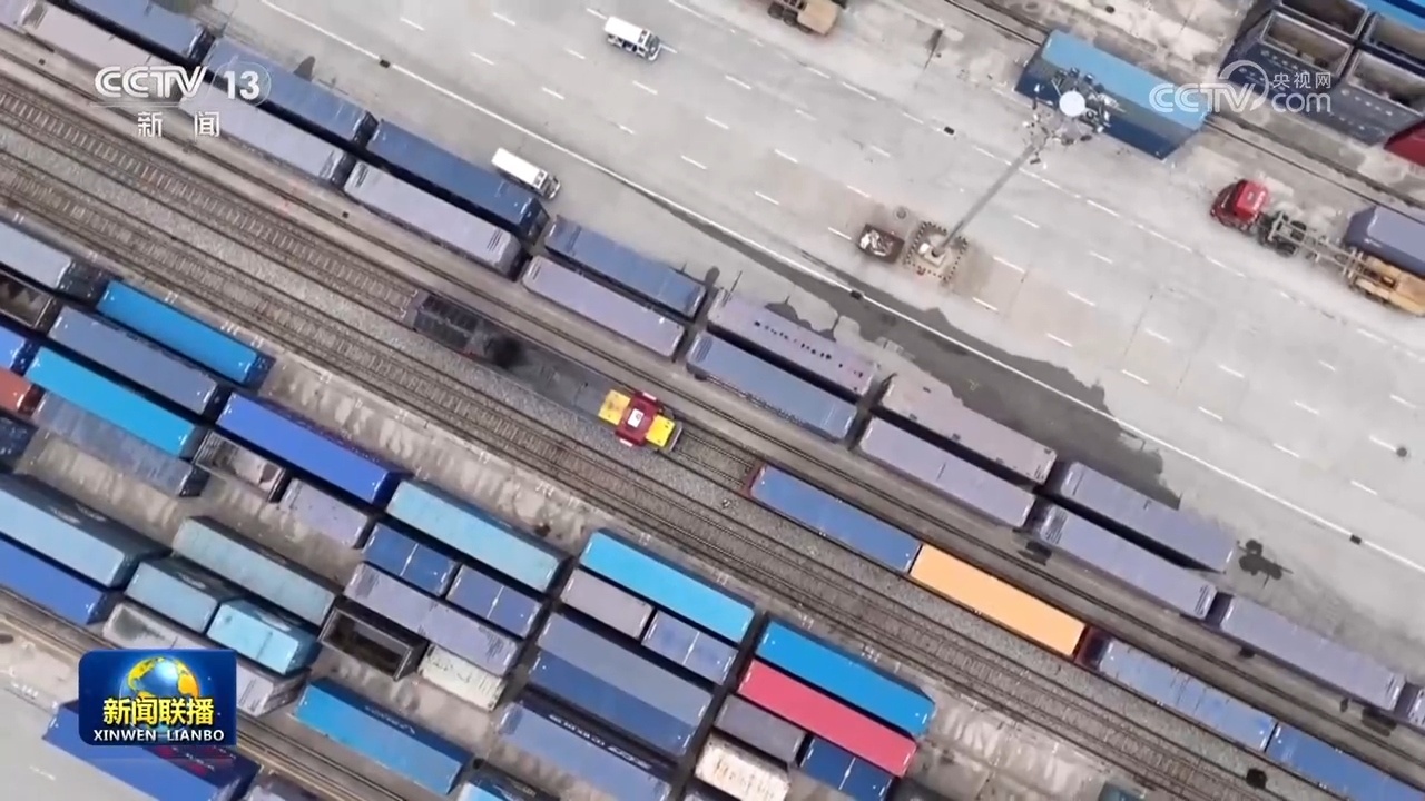 1至11月国家铁路货物发送量稳定增长