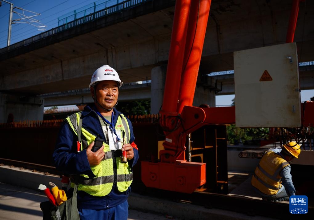 广州:保障“高铁进城”施工安全 广州:保障“高铁进城”施工安全