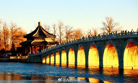 颐和园金光穿洞绝美光影