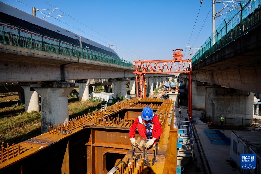广州:保障“高铁进城”施工安全 广州:保障“高铁进城”施工安全