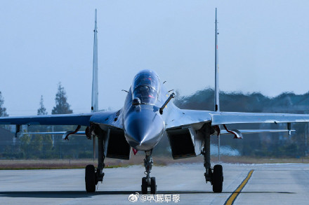 苍穹利刃！战机与蓝天的适配度太高了