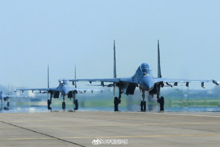 战机与蓝天的适配度拉满