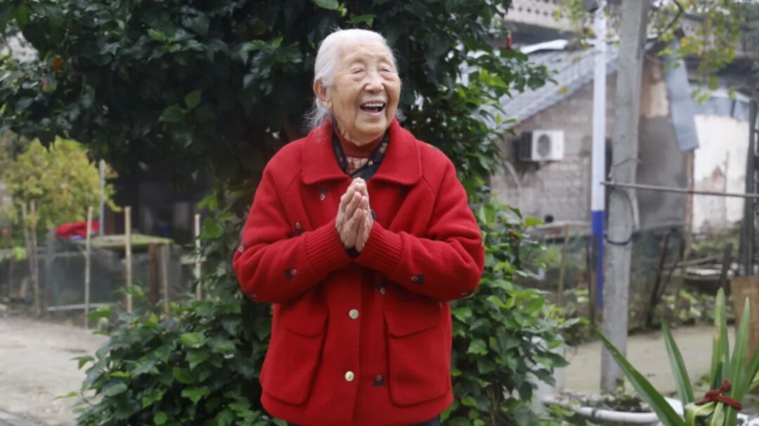 102岁种菜高手,开出长寿“绿色处方” 102岁种菜高手,开出长寿“绿色处方”