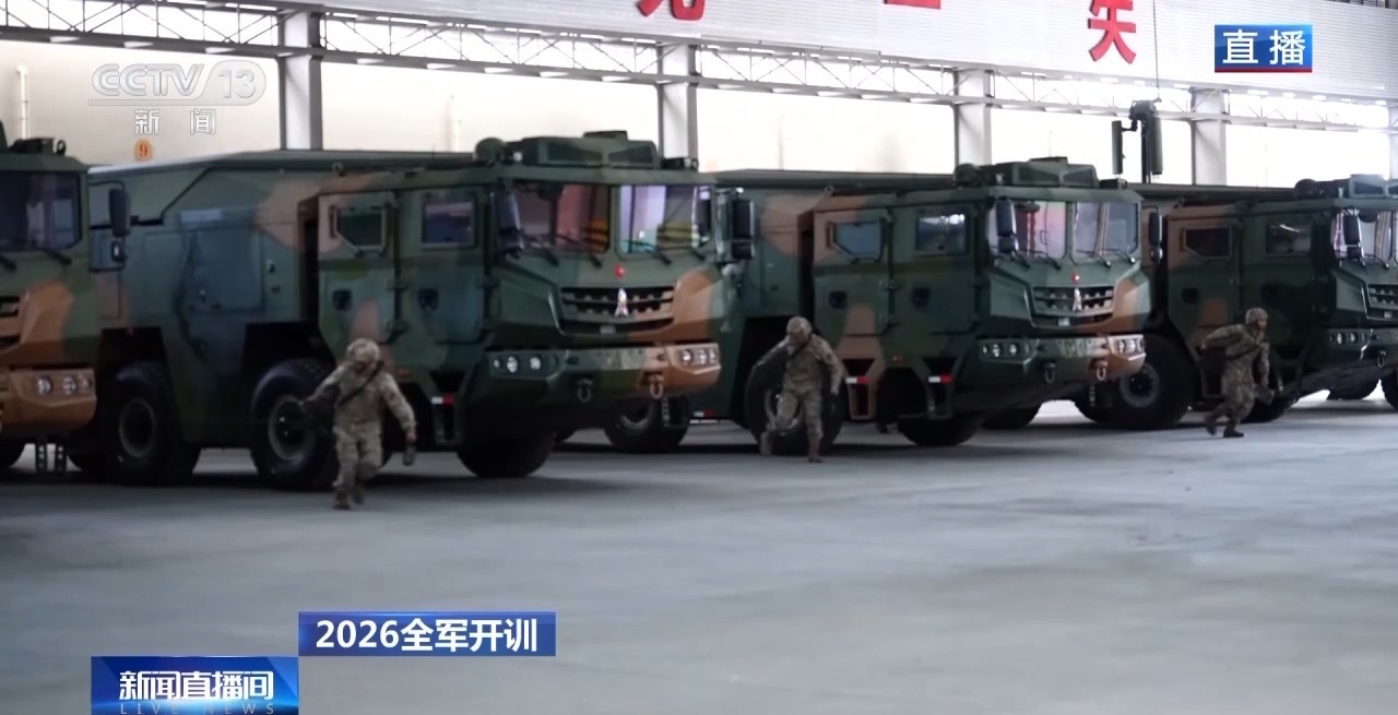 全流程实兵实装演练 直击东风快递新年开训现场 全流程实兵实装演练 直击东风快递新年开训现场