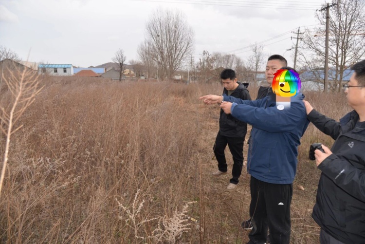 “换装+头盔”伪装潜入办公室?民警:抓! “换装+头盔”伪装潜入办公室?民警:抓!