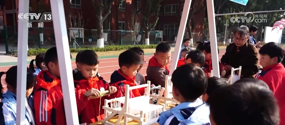 中小学生学籍系统实现全流程“一网通办” 信息数据管理更安全、更精准 中小学生学籍系统实现全流程“一网通办” 信息数据管理更安全、更精准