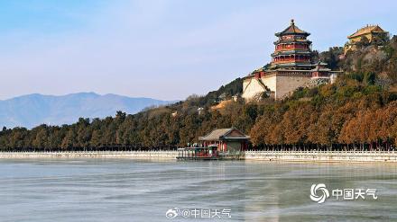 小寒不寒 北京颐和园湖水尚未冻实 小寒不寒 北京颐和园湖水尚未冻实