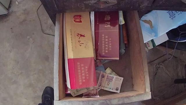 专盯同村老人下手!连救命特困金都偷?淄博警方4小时追回赃款! 专盯同村老人下手!连救命特困金都偷?淄博警方4小时追回赃款!