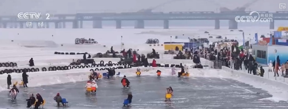 “冷”资源“热”起来变身“流量担当” 冰雪经济“热效应”活力涌动 “冷”资源“热”起来变身“流量担当” 冰雪经济“热效应”活力涌动