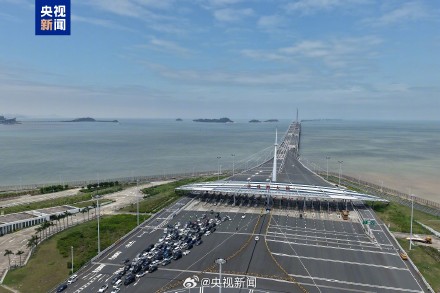 港珠澳大桥客流量累计破1亿人次