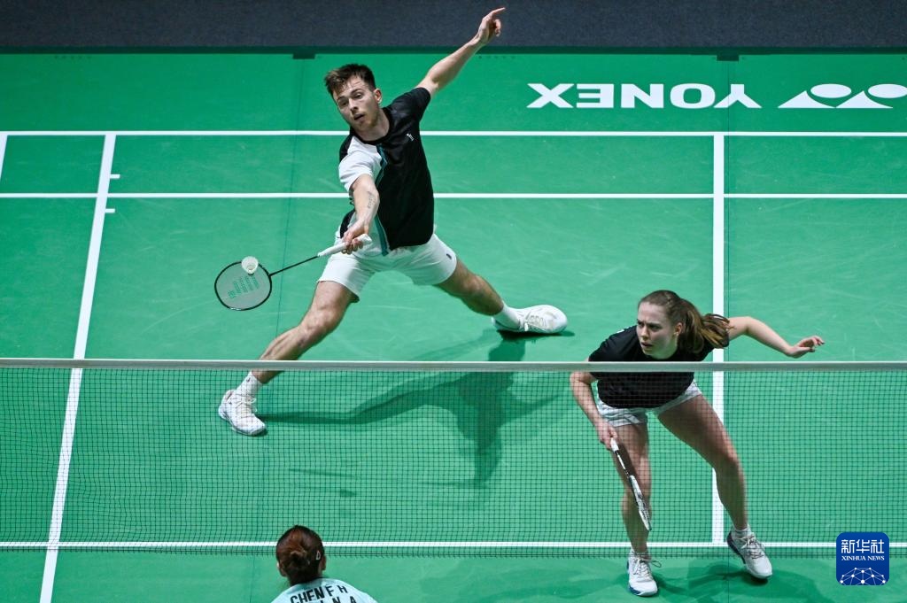 马来西亚羽毛球公开赛：郭新娃/陈芳卉晋级混双次轮